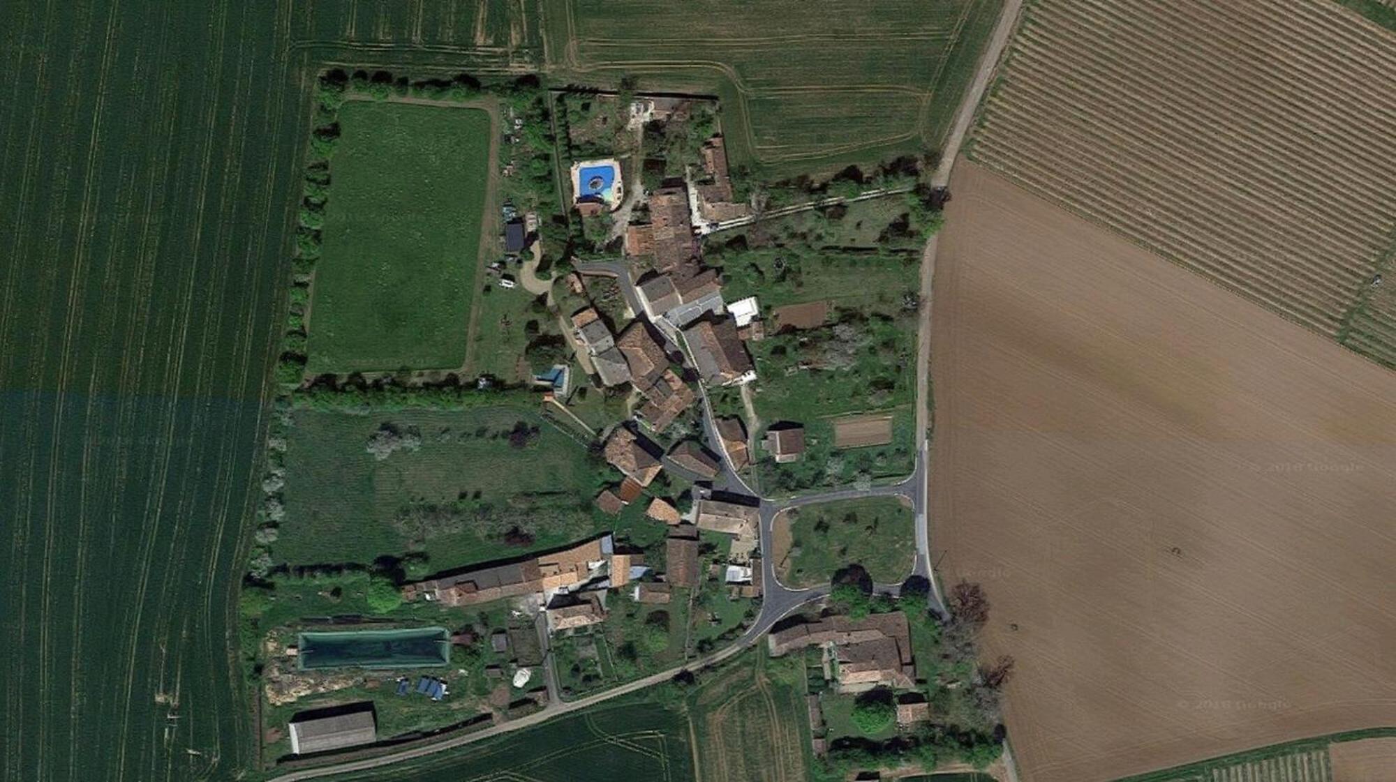 La Ferme - Gites De La Tournerie Gémozac Exterior photo